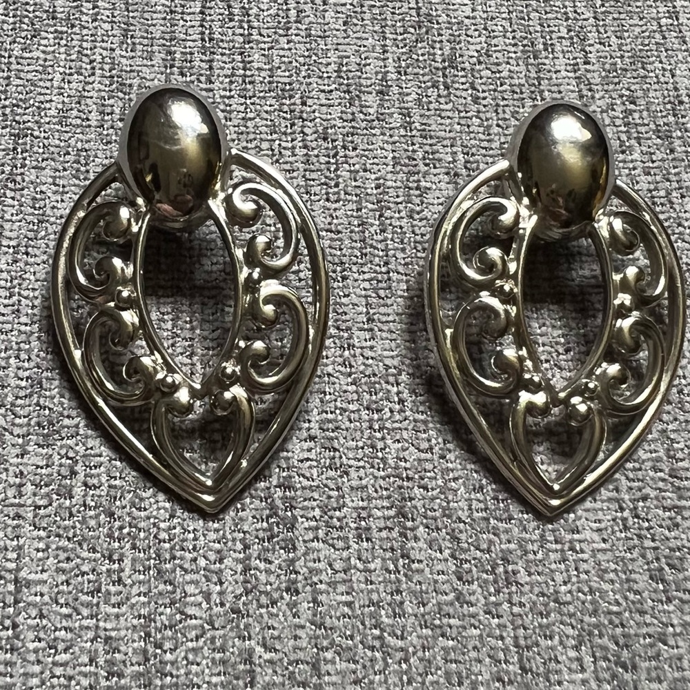 Vintage Silver Tone Filigree Teardrop Clip On Earrings 2 Inch